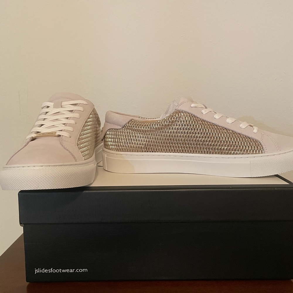 BNIB J/Slides J Slides Lacee Laser Gold Metallic Casual Sneaker Size 8